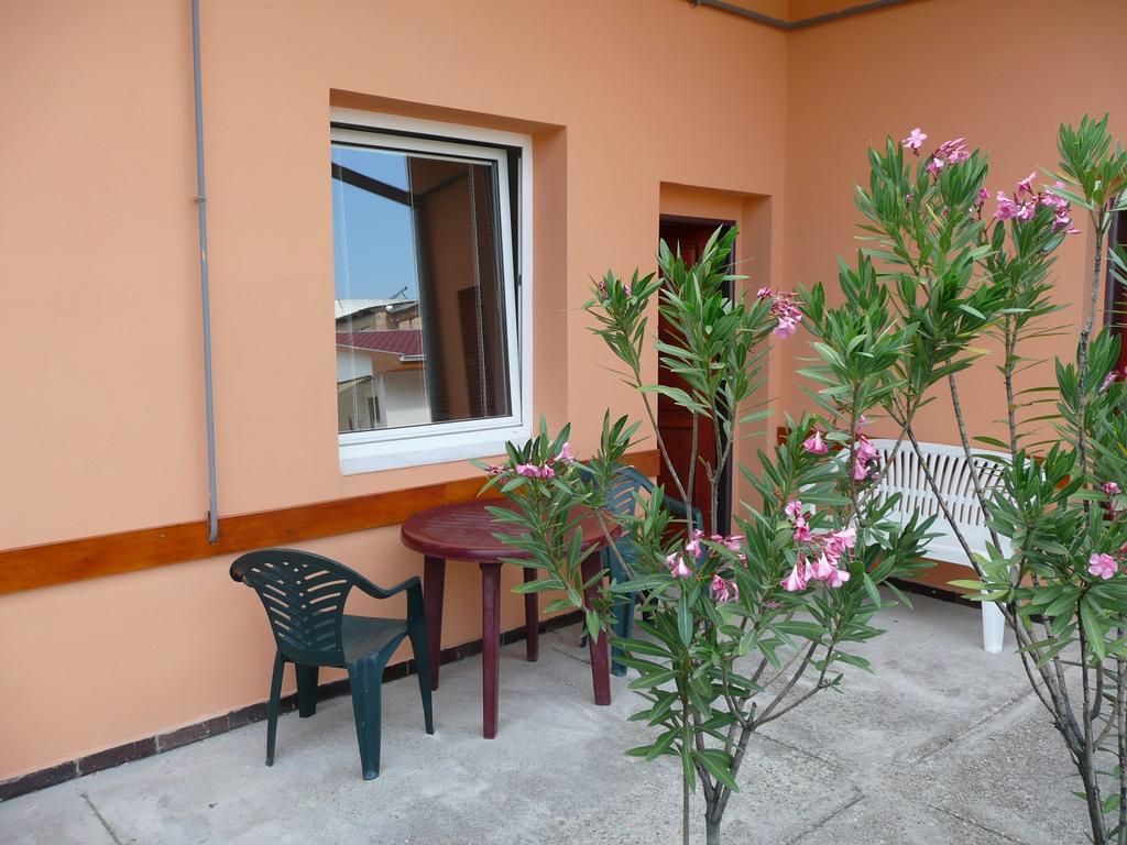 Apartman Fortuna Sturovo Exterior photo