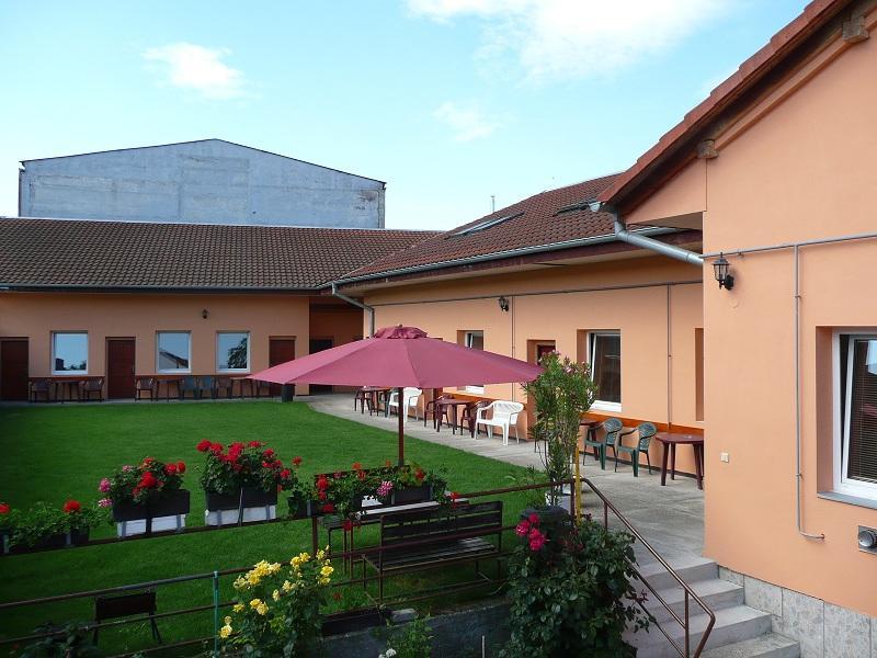 Apartman Fortuna Sturovo Exterior photo
