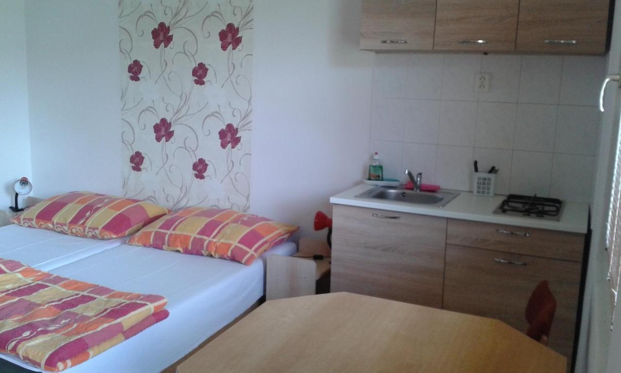 Apartman Fortuna Sturovo Exterior photo